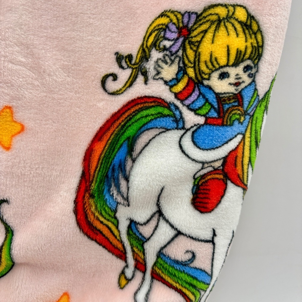 Rainbow Brite Plush Throw Blanket  Pink Unicorns Stars 50x60 - Picture 3 of 6